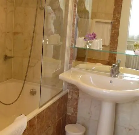 Hotel Chateau De 4*