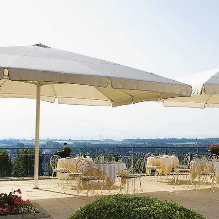 Chateau De 4*