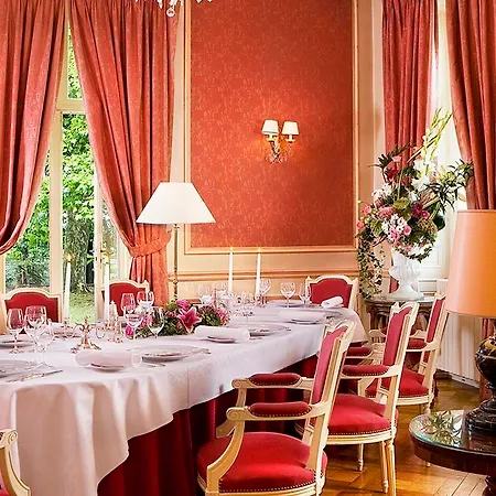 Chateau De ホテル 4*