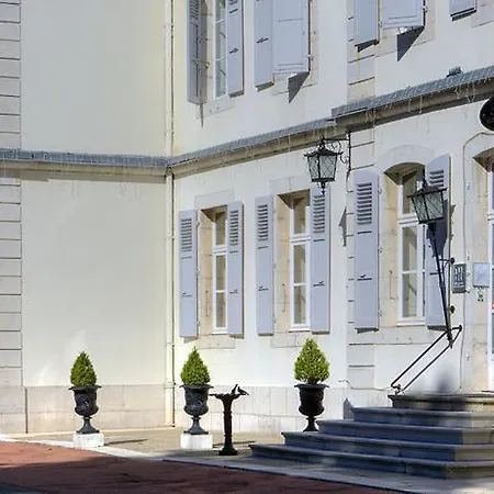 Chateau De 4*