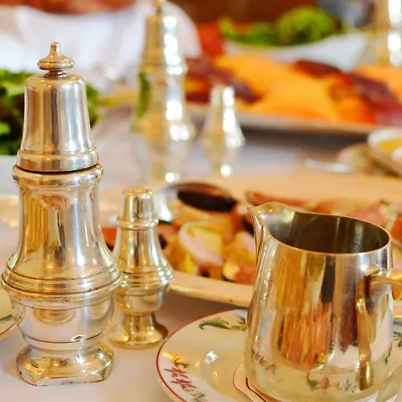 Hotel Chateau De 4*