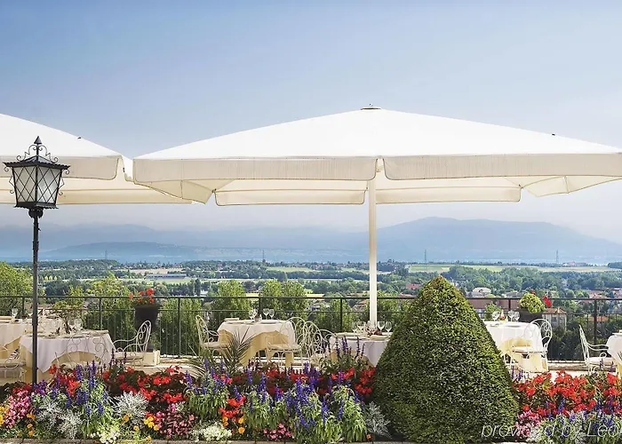 Chateau De Divonne-les-Bains