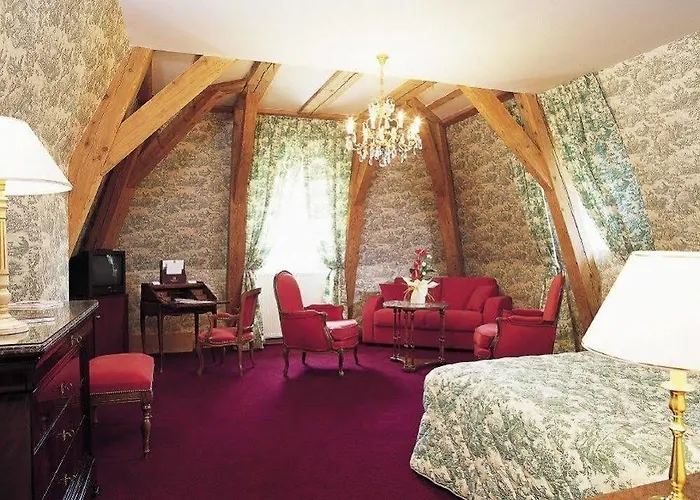 Chateau De Отель 4*