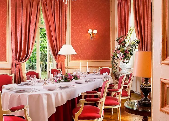 Chateau De Отель 4*